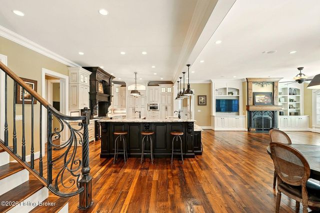 5402 Farm Ridge Ln, Prospect, KY 40059