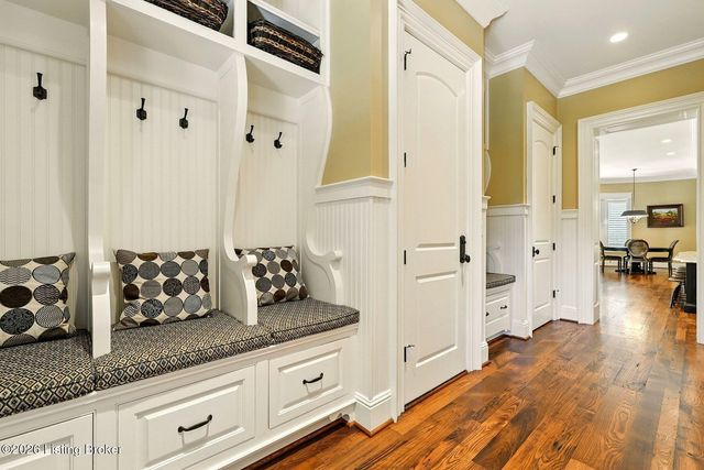 5402 Farm Ridge Ln, Prospect, KY 40059