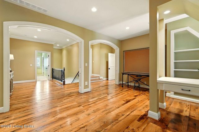 5402 Farm Ridge Ln, Prospect, KY 40059