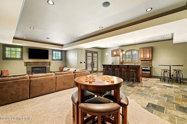 5402 Farm Ridge Ln, Prospect, KY 40059