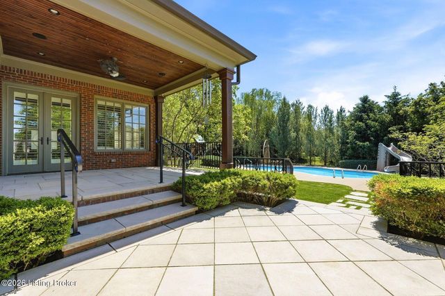 5402 Farm Ridge Ln, Prospect, KY 40059