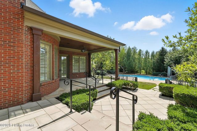 5402 Farm Ridge Ln, Prospect, KY 40059