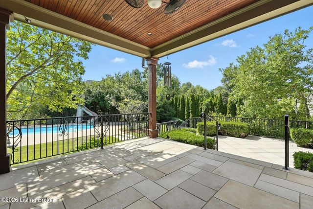 5402 Farm Ridge Ln, Prospect, KY 40059