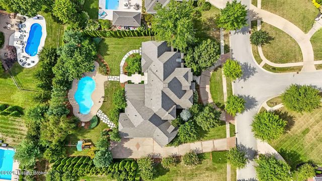 5402 Farm Ridge Ln, Prospect, KY 40059