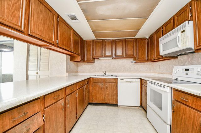 2336 Shadowdale Drive, Houston, TX 77043