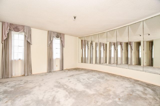 2336 Shadowdale Drive, Houston, TX 77043