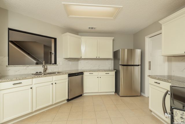 12026 Crescent Chase, San Antonio, TX 78253