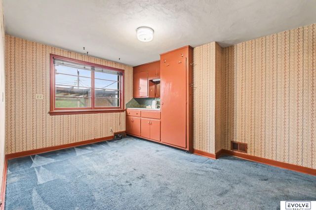 1801 N 59th Street, Omaha, NE 68104