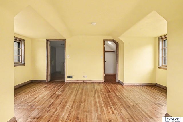 1801 N 59th Street, Omaha, NE 68104