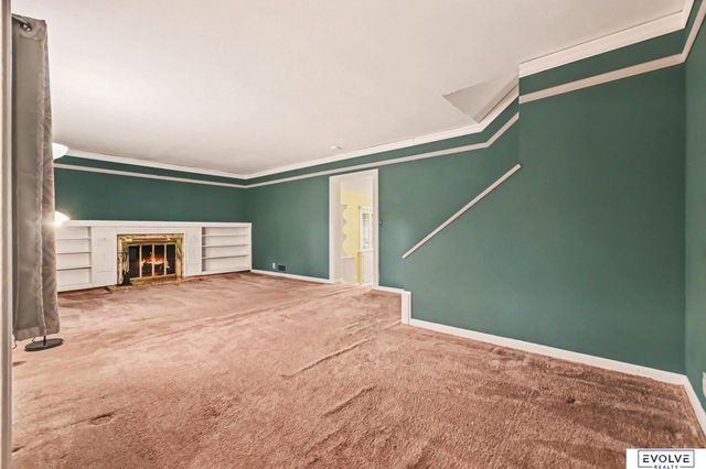 1801 N 59th Street, Omaha, NE 68104