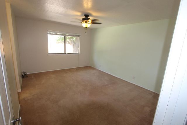 7721 White Street NE, Albuquerque, NM 87109