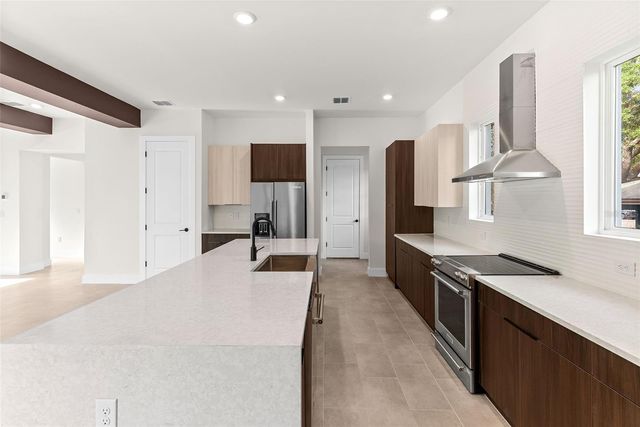 4604 W EUCLID AVENUE, Tampa, FL 33629