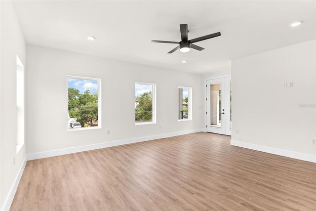 4604 W EUCLID AVENUE, Tampa, FL 33629