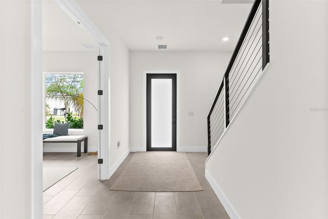 4604 W EUCLID AVENUE, Tampa, FL 33629