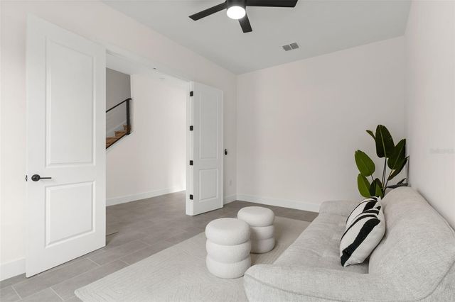 4604 W EUCLID AVENUE, Tampa, FL 33629