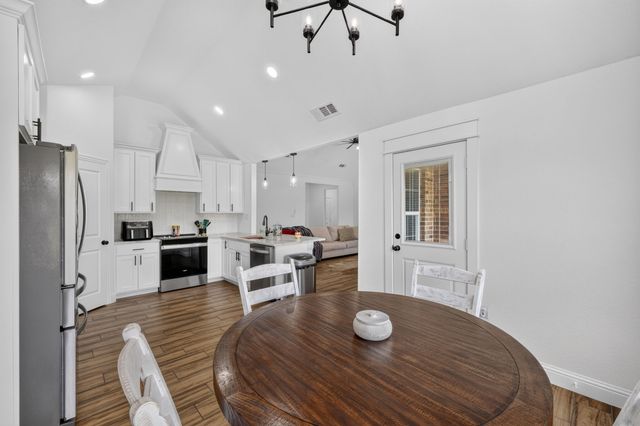 3213 Falcon Drive, Joshua, TX 76058