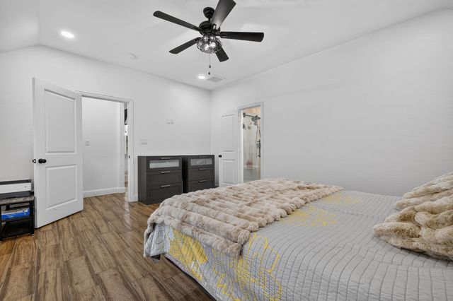 3213 Falcon Drive, Joshua, TX 76058