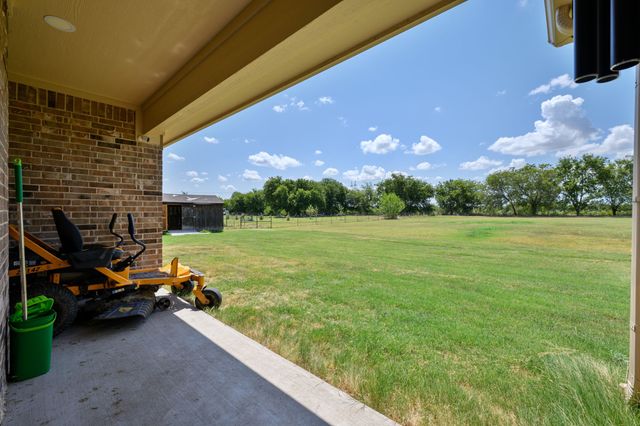 3213 Falcon Drive, Joshua, TX 76058