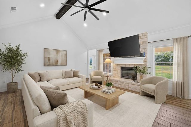 3213 Falcon Drive, Joshua, TX 76058