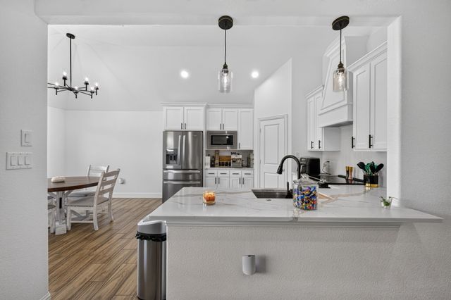 3213 Falcon Drive, Joshua, TX 76058