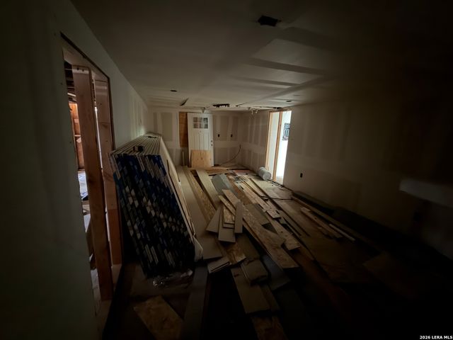 101 Stanley Ct, San Antonio, TX 78214