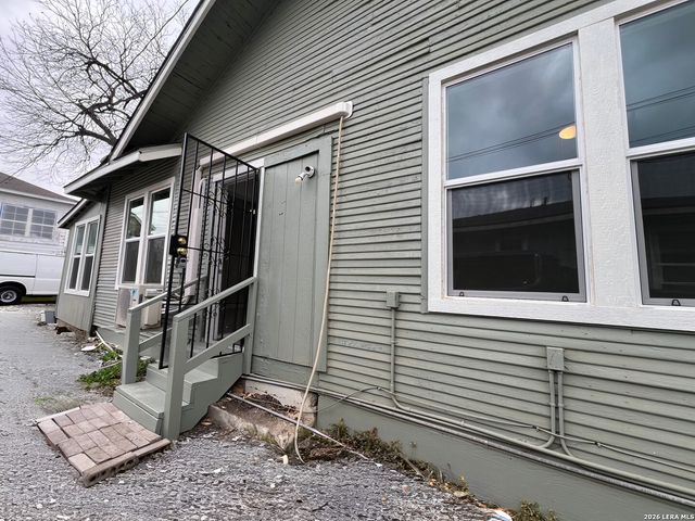 101 Stanley Ct, San Antonio, TX 78214