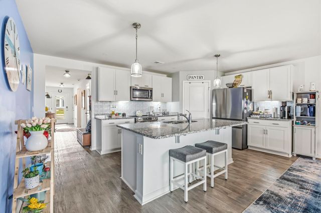 657 Woodland Farms Circle, Aynor, SC 29511