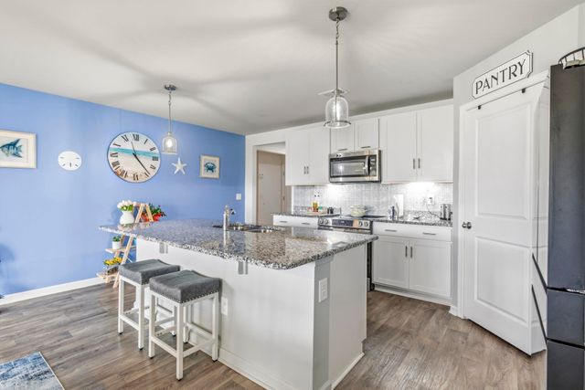 657 Woodland Farms Circle, Aynor, SC 29511