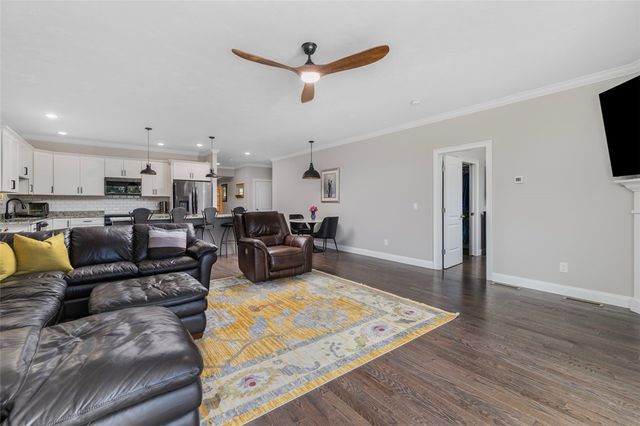 107 Old River Road 49, Lincoln, RI 02865