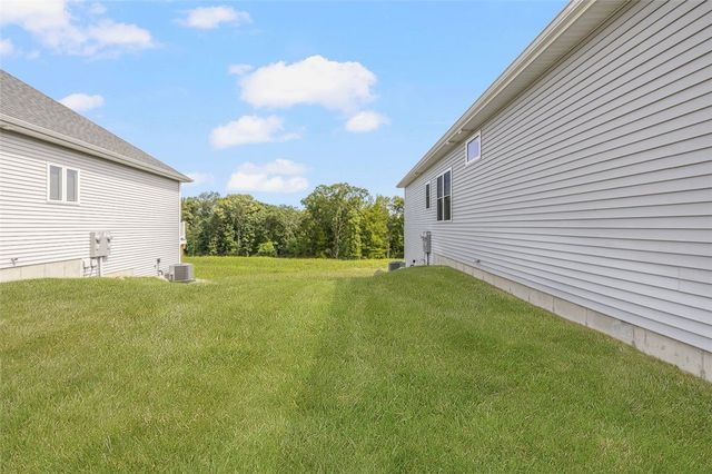 107 Old River Road 49, Lincoln, RI 02865