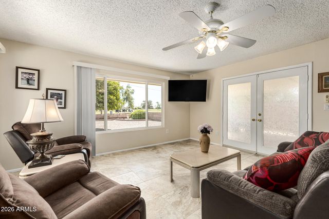 11801 N COGGINS Drive, Sun City, AZ 85351