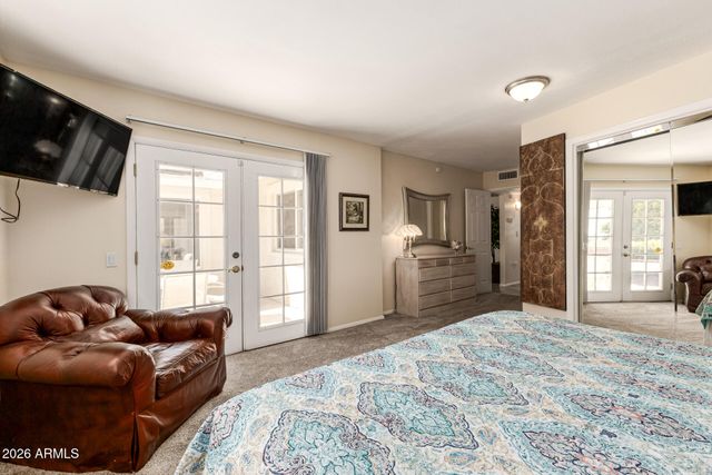 11801 N COGGINS Drive, Sun City, AZ 85351