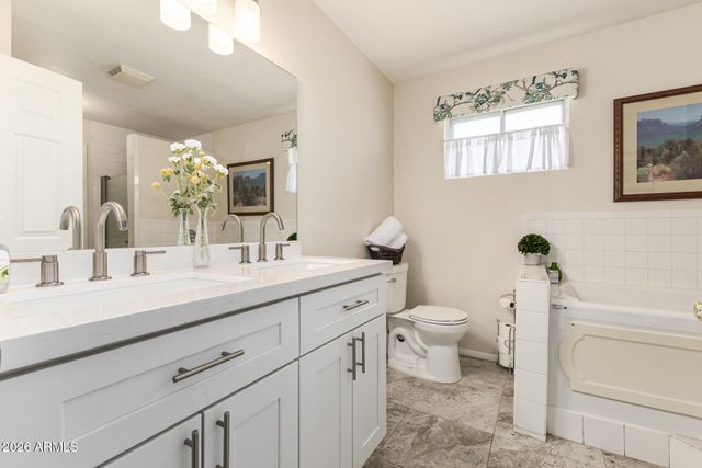 11801 N COGGINS Drive, Sun City, AZ 85351