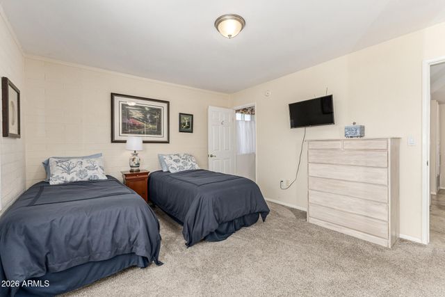 11801 N COGGINS Drive, Sun City, AZ 85351