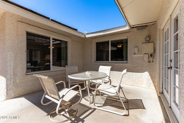 11801 N COGGINS Drive, Sun City, AZ 85351