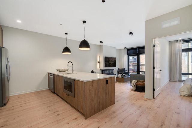 1257 N ASHLAND Avenue 204, Chicago, IL 60622