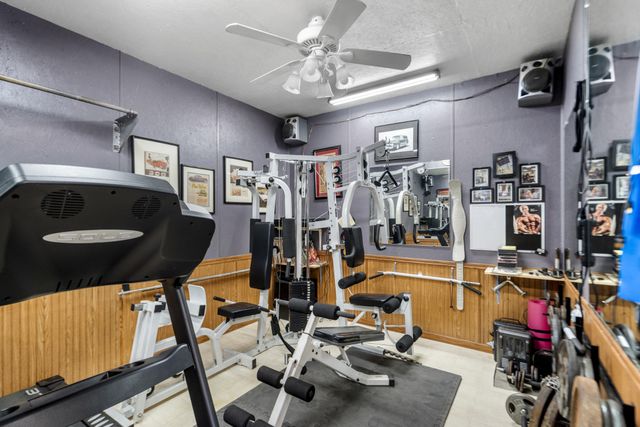 1101 CCC Rd, Dickson, TN 37055