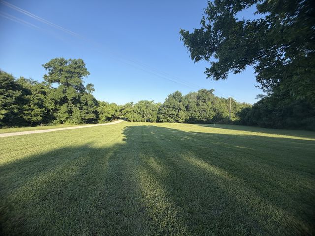 1944 Cainsville Rd, Lebanon, TN 37090
