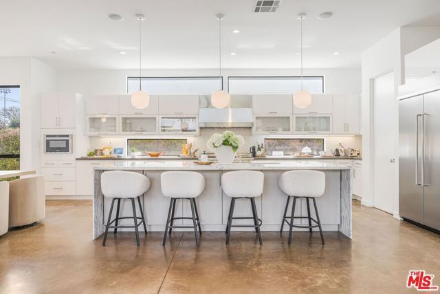 1724 Pine Street, Santa Monica, CA 90405