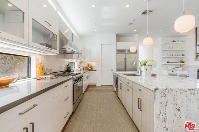 1724 Pine Street, Santa Monica, CA 90405