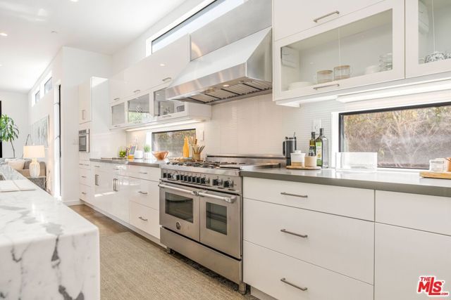 1724 Pine Street, Santa Monica, CA 90405