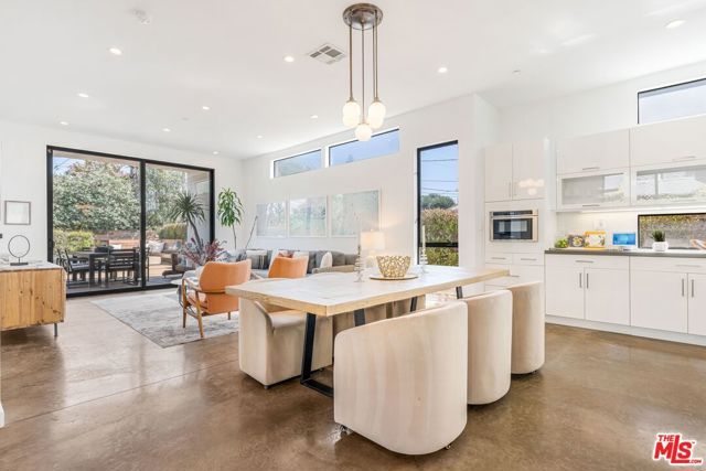 1724 Pine Street, Santa Monica, CA 90405