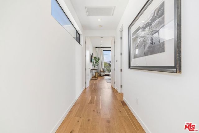 1724 Pine Street, Santa Monica, CA 90405