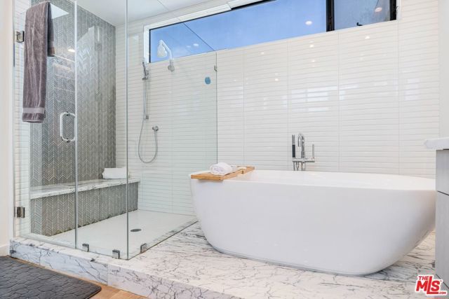 1724 Pine Street, Santa Monica, CA 90405