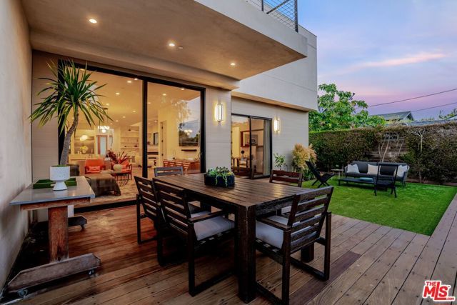 1724 Pine Street, Santa Monica, CA 90405