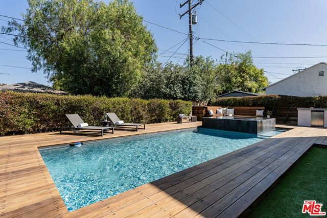 1724 Pine Street, Santa Monica, CA 90405