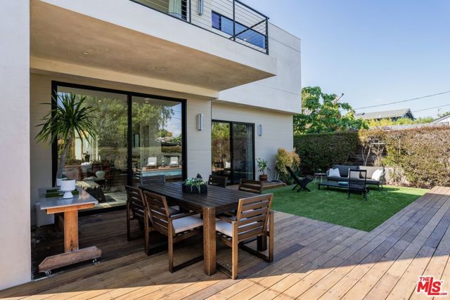 1724 Pine Street, Santa Monica, CA 90405