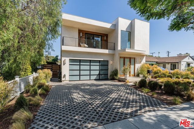 1724 Pine Street, Santa Monica, CA 90405