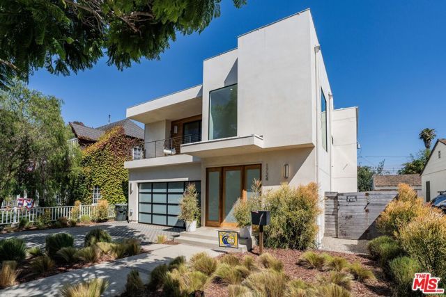 1724 Pine Street, Santa Monica, CA 90405