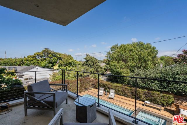 1724 Pine Street, Santa Monica, CA 90405